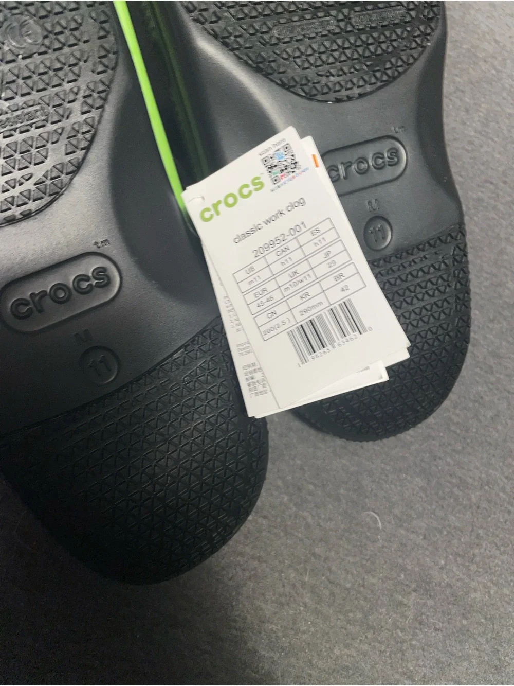 Mens size 11 Black crocs at work Clog Lightweight Comfort